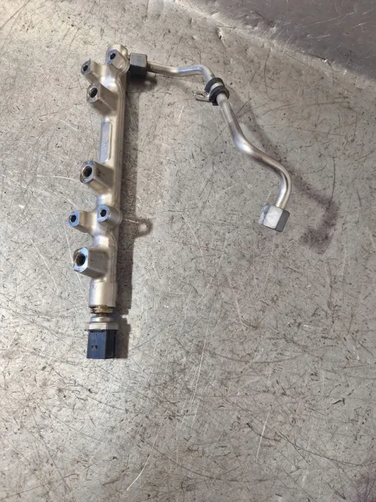 Distribuidor de combustível OEM 05C133320A para Volkswagen T-Cross image 3