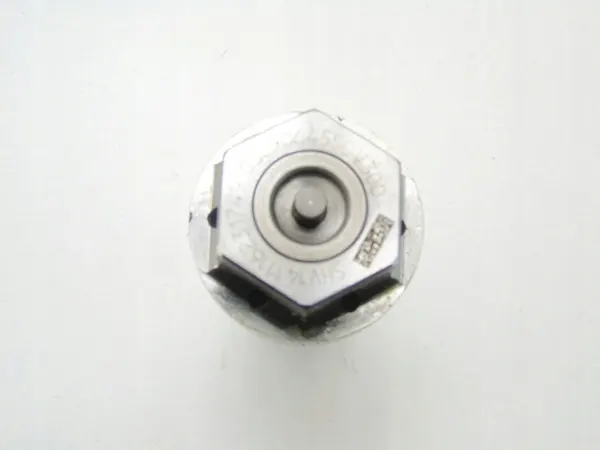 OEM Nockenwellenphasenventil-Schraube 2.0 TDI image 3