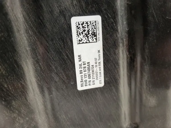 Audi AdBlue-tank OEM 8W0131878BT - Begagnad image 3