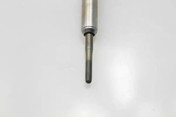 Bougie de préchauffage OEM E2520028814 pour Skoda Rapid 1.4L Diesel image 3