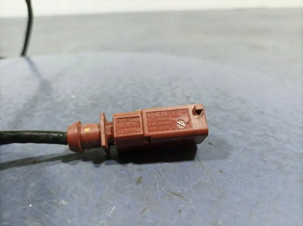 Sensor Temperatura Escape Audi OE OEM 05L906088CF image 4