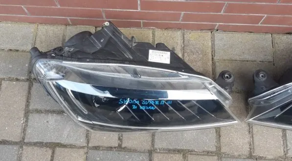 SKODA SUPERB III Bi-Xenon LED Ajovalot Vasemmalle Oikealle image 3