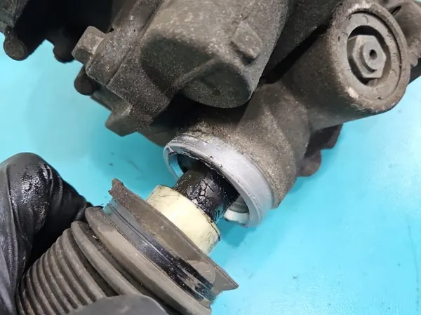 Styrhus OEM 68200000048 Citroen C3 2002-2009 image 7