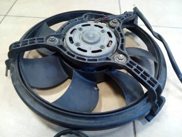 Ventilateur radiateur OEM 8D0959455 pour VW Passat B5 image 5
