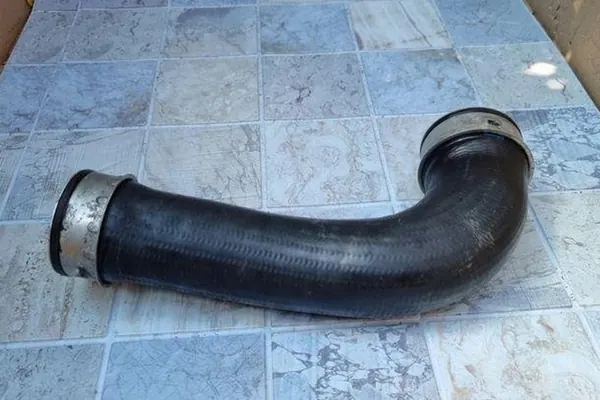 Tubo intercooler VW GOLF V 1.9L Diesel 1K0145834B image 5