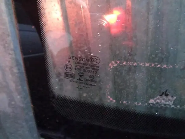 Pare-brise avant d'occasion OEM SZYBA PRZÓD VW T6 2015- image 4