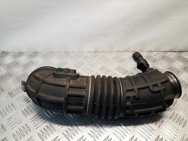 Intercooler-putki OEM 04891962AC Jeep Compassille image 3