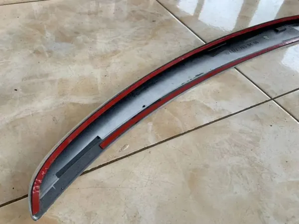 Spoiler de coffre Mercedes-Benz OEM A1777930400 image 3
