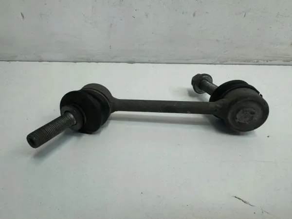 OEM 97276003 Vorderer Rechter Stabilisatorlenker Maserati Levante image 2