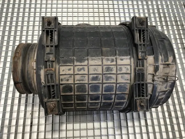 Luftfilterhus OEM LORK-709-532762 för Renault Trucks image 3