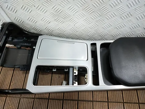 Apoio de braço consola central KIA STINGER 17-21 OEM image 3