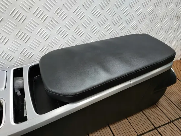 Apoio de braço consola central KIA STINGER 17-21 OEM image 4