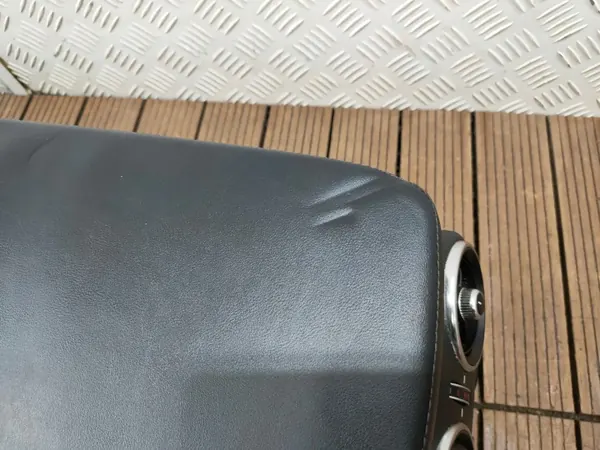 Apoio de braço consola central KIA STINGER 17-21 OEM image 6