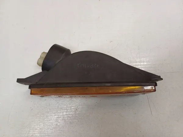 BMW 3 E30 Framblinkers OEM 63131380964 image 5