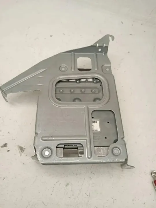 Amplificador Audio Mercedes OEM A2189006806 Usado image 2