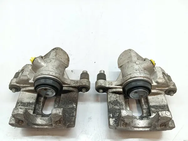 Remklauw Links Rechts Achter Set Ford Focus Mk3 2010-2019 OEM 5907911435578 image 5