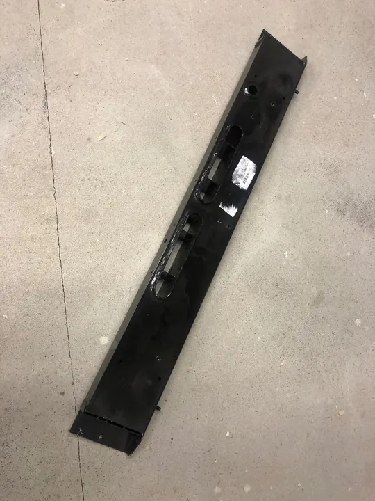 Poutre de pare-chocs avant Chevrolet Corvette C7 2014- image 1