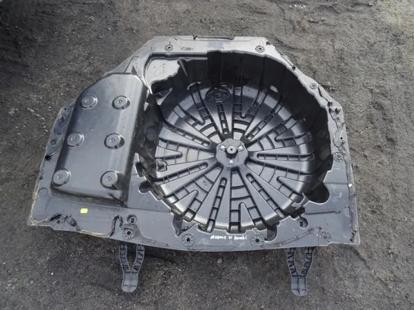 OEM 097963 Tavaratilan matto Renault Megane IV Farmarille image 2