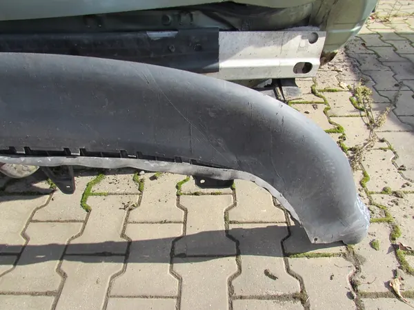 Framstötfångarförstärkning VW Golf V Plus 05-09 image 6