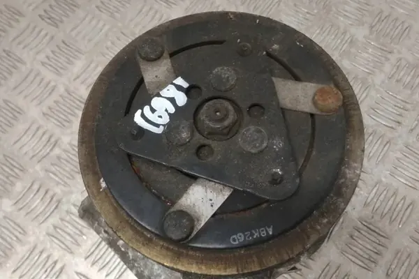 Ilmastointikompressori FORD FIESTA V 1.4L diesel image 2