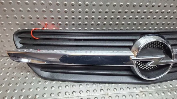 Grill 13117843 Opel Meriva A 2003- image 2