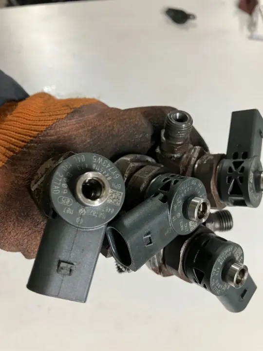 Einspritzdüse OEM 04L130277AD für 1.6 TDI 115 PS image 5