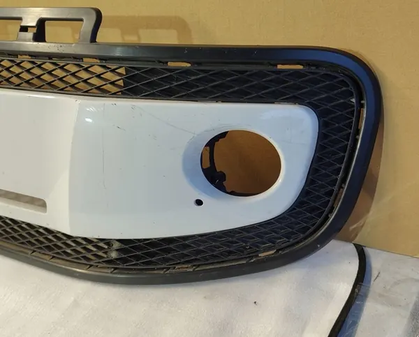 Paraurti anteriore VW Up! 2011-2016 image 3