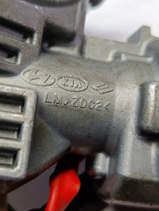 Insertion de clé de contact KIA Sportage III OEM LMZDC2S6 image 10