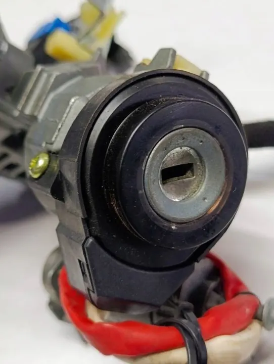 Insertion de clé de contact KIA Sportage III OEM LMZDC2S6 image 4