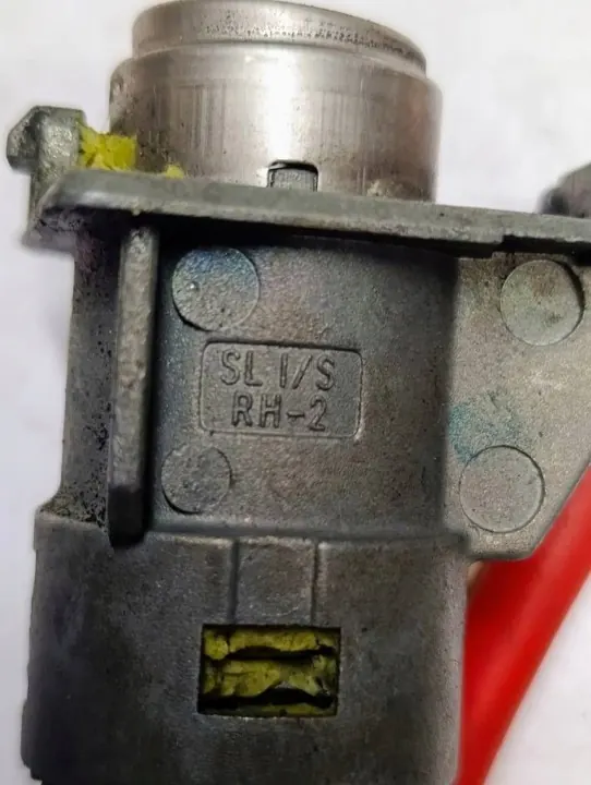 Insertion de clé de contact KIA Sportage III OEM LMZDC2S6 image 9