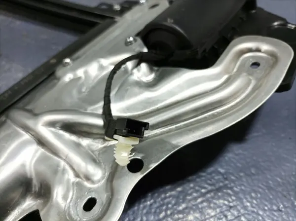 Estore traseiro esquerdo BMW X7 G07 OEM 7460477 image 5