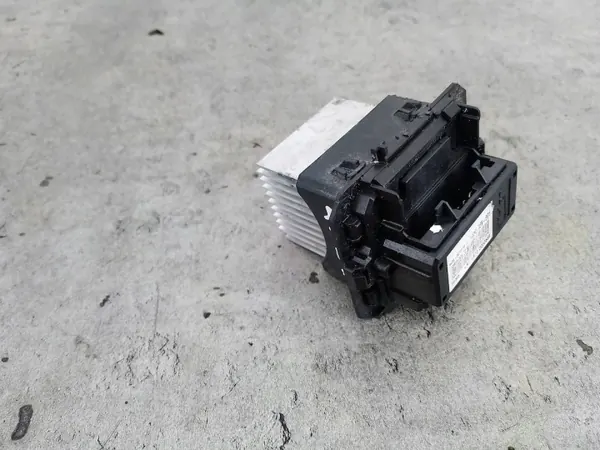 VALEO Blazerweerstand OEM voor Peugeot 207 1.6 VTI image 4