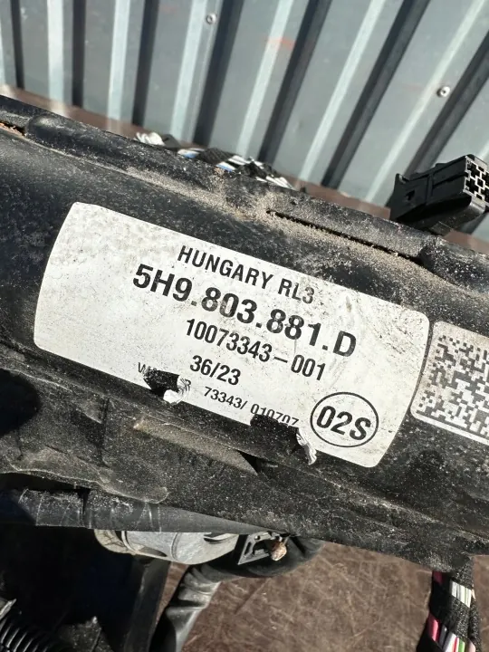 Peräkärkikytkin VW Golf VIII 8 Farmari OEM 5H9803881D image 4