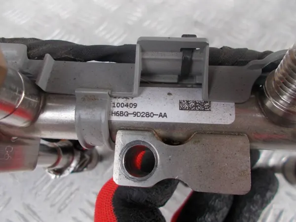 Rail d'injection Ford Puma MK2 OEM H6BG9D280AA 1.0 EcoBoost image 3