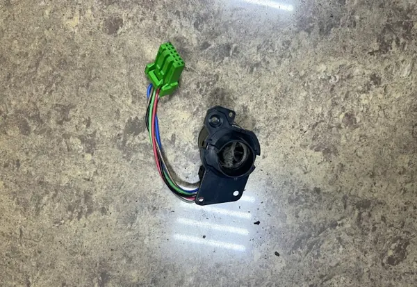 Sensor Temperatura Qualidade Ar OEM 8633677 Volvo image 4