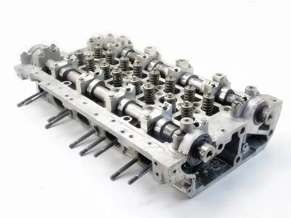 Culasse 2.5 Dci Cdti d'occasion pour Renault OEM image 2