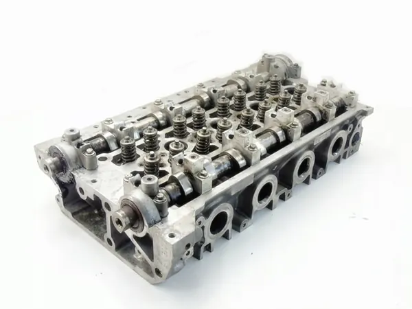 Culasse 2.5 Dci Cdti d'occasion pour Renault OEM image 3