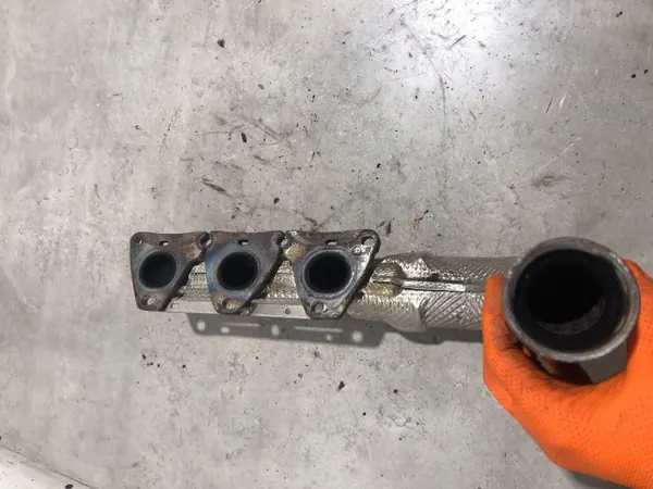 Coletor de Escape Audi S5 8W OEM 059253034EC Direito image 4