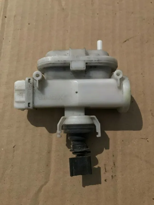 Central låspump OEM 357862153 för VW Passat B3 image 2