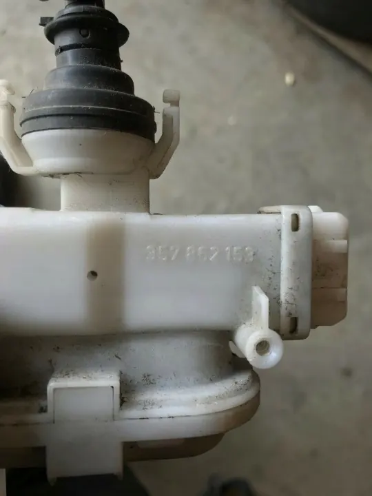 Central låspump OEM 357862153 för VW Passat B3 image 5