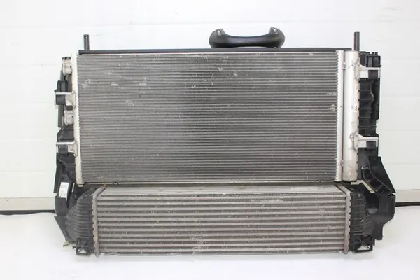 Conjunto de radiadores BMW F45 F48 F60 F56 F54 2013- OEM image 2