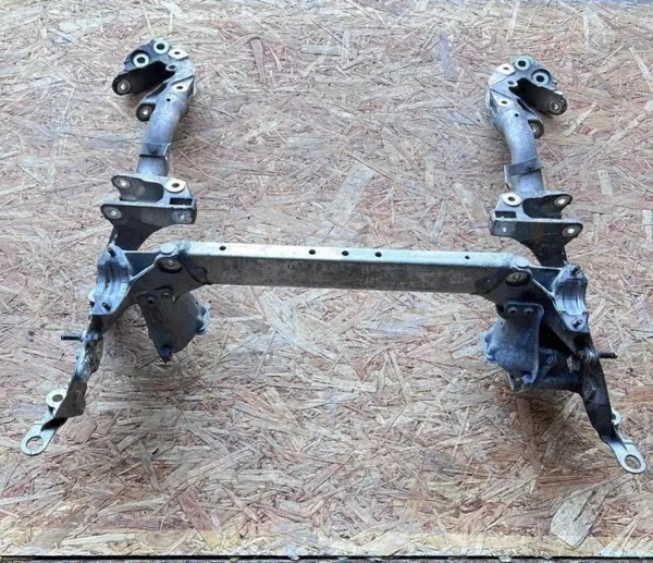 Audi Q5 SQ5 2013 Etuaputuki OEM 8R0399315 image 2