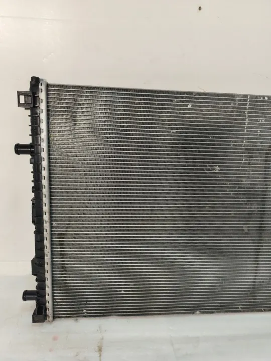 Audi OE 4M0145804T Wasserkühler - Gebraucht image 3