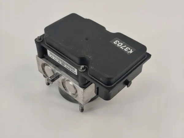 Bomba controlador ABS OEM 56110-55L10 Usado image 6
