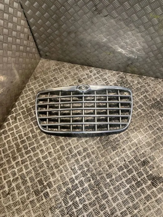 Chrysler 300 - 300C Grille de ventilation OEM 04806366AA image 1