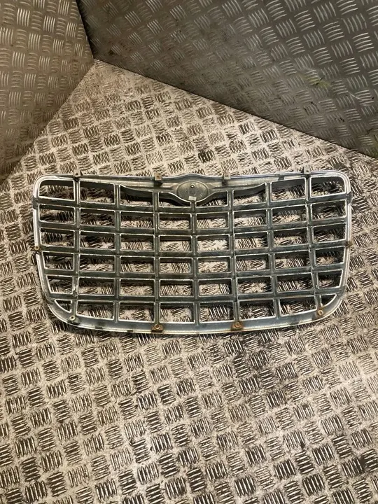 Chrysler 300 - 300C Grille de ventilation OEM 04806366AA image 3
