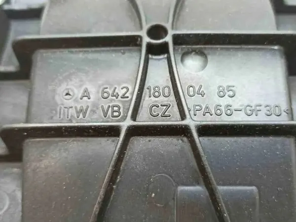 Séparateur d'huile OEM A6421800485 pour Mercedes-Benz M image 7