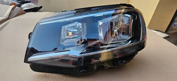 VW T6 Multivan Caravelle Esquerda H7 Original image 2