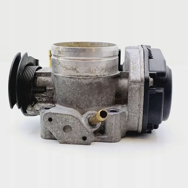 Corpo de borboleta Audi A3 S3 8L 1.8 06A133064M image 4