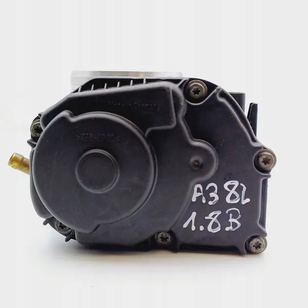 Corpo de borboleta Audi A3 S3 8L 1.8 06A133064M image 6